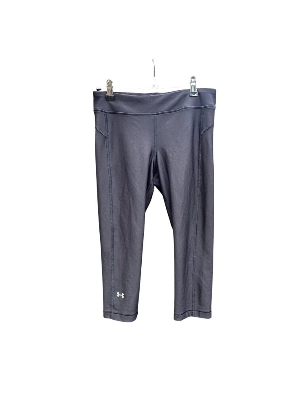 Under Armour Womens medium HeatGear Compression Capri Leggings Black 1963